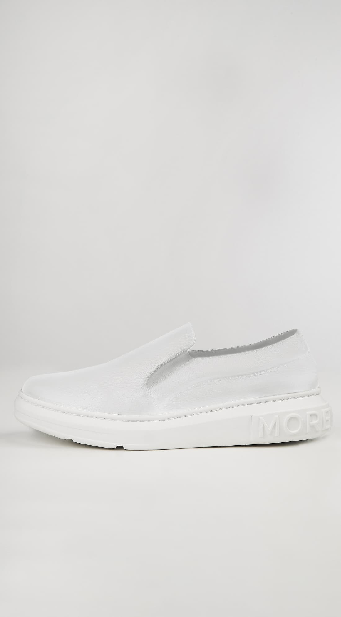 Tenis Morena Rosa Slip On Etiqueta Emborrachada Branco