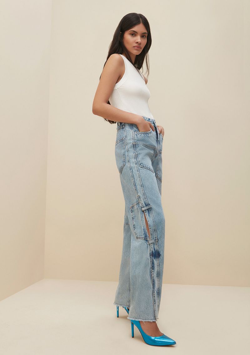 Calça Jeans Feminina Abertura Lateral Detalhe Transado Cós Alto