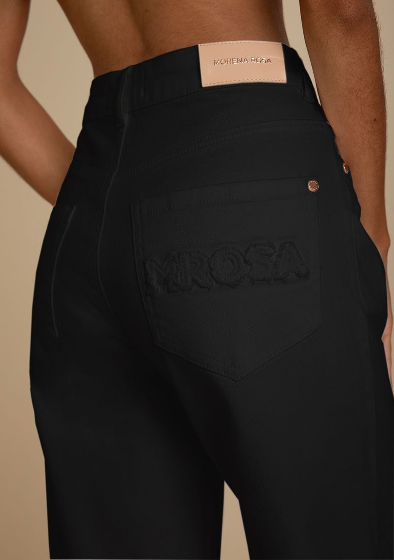 10000207183000010-2-