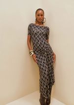 10000120006998693-0-